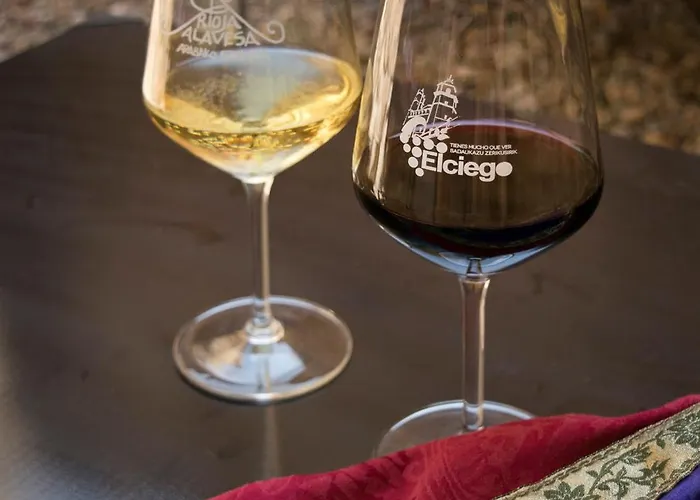 En Blanco Y Tinto * Elciego